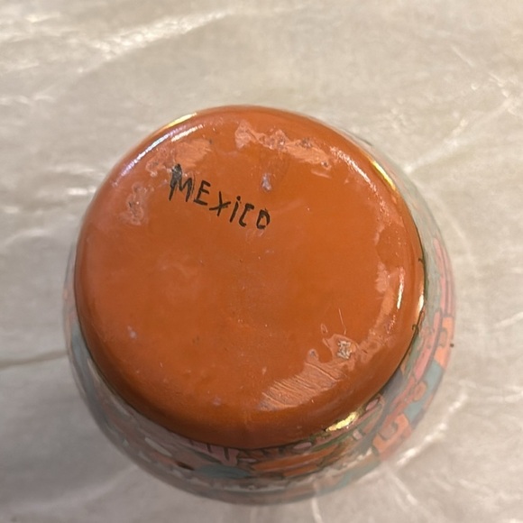 Hand-painted Mexican Folk Art Pottery Mask Decoration - Picture 8 of 8